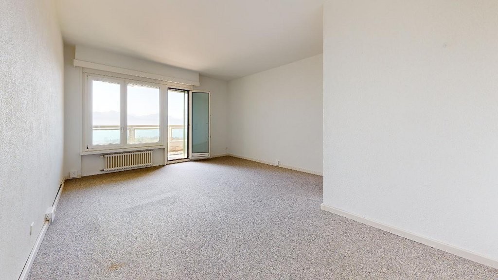 332m² commercial