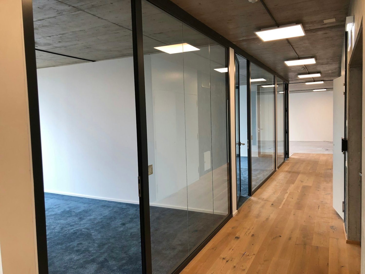 703m² de bureaux