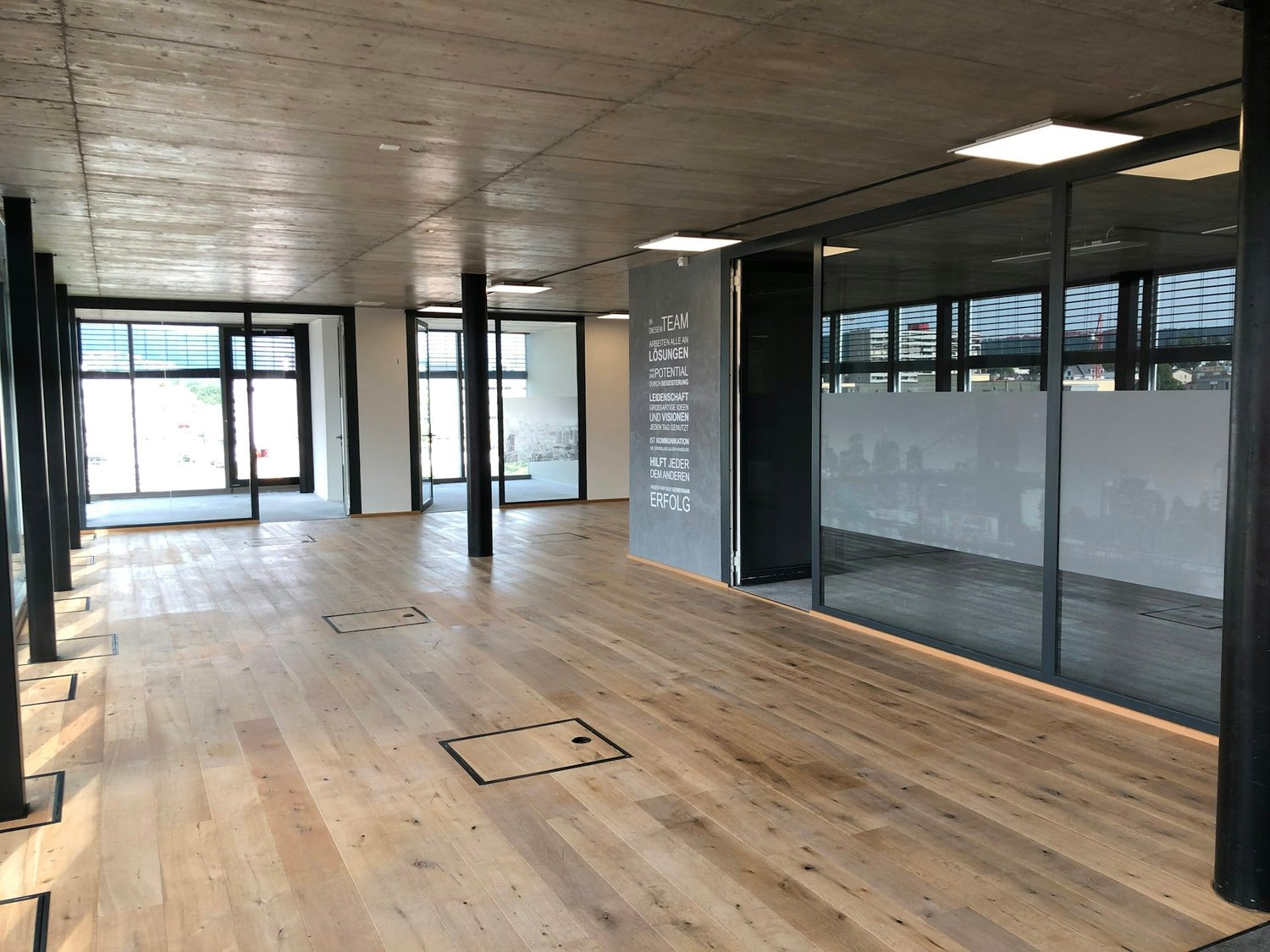 703m² de bureaux