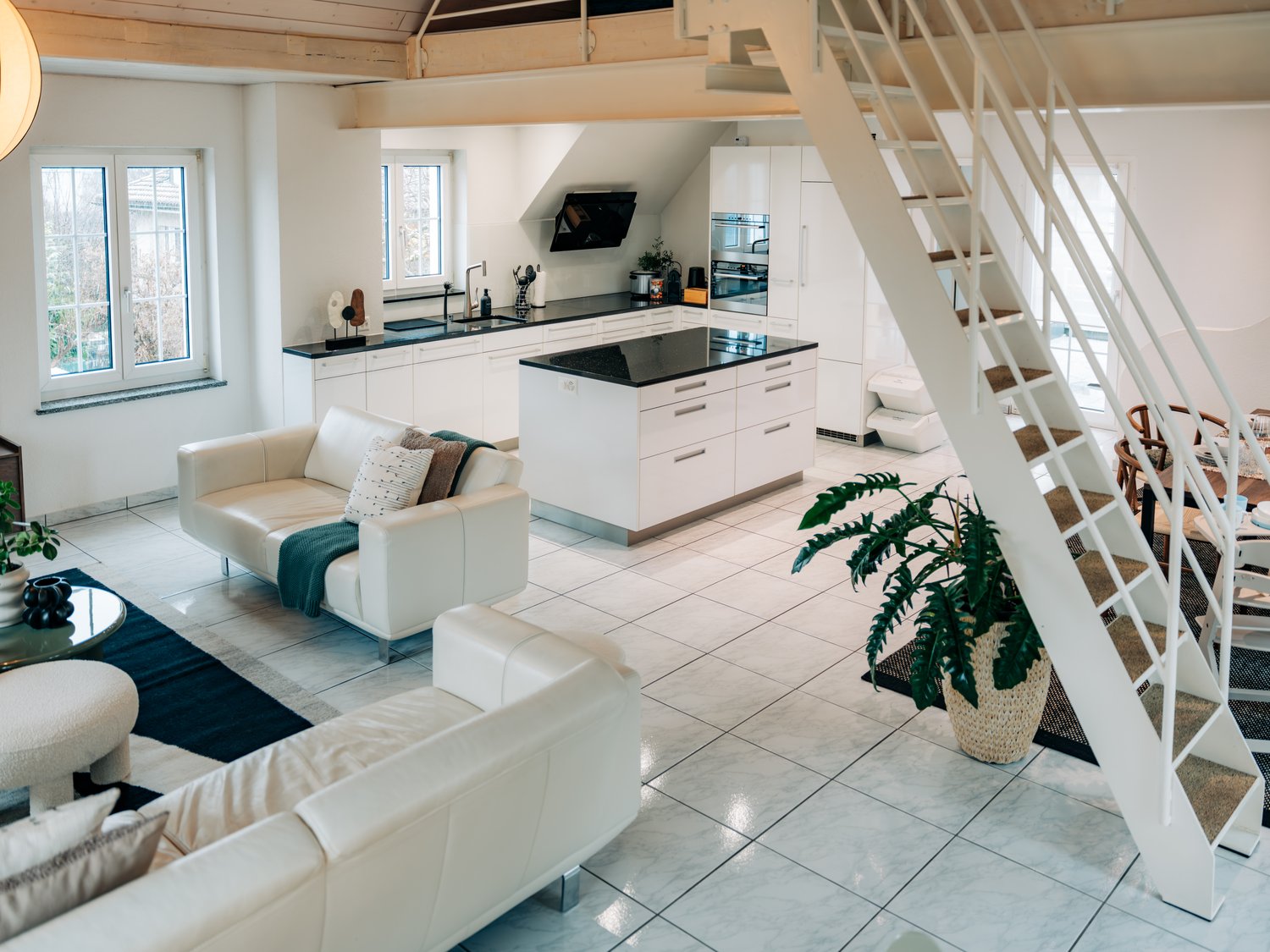 5 rooms single house