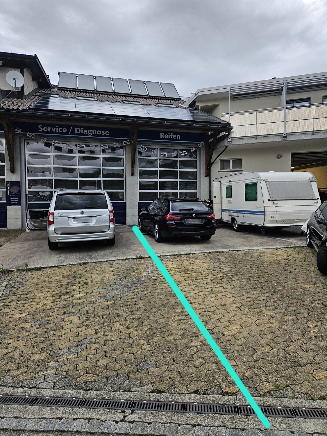 80m² commercial