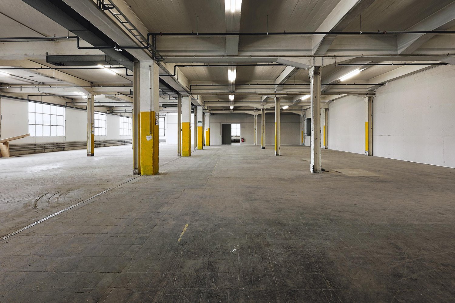 584m² commerciale