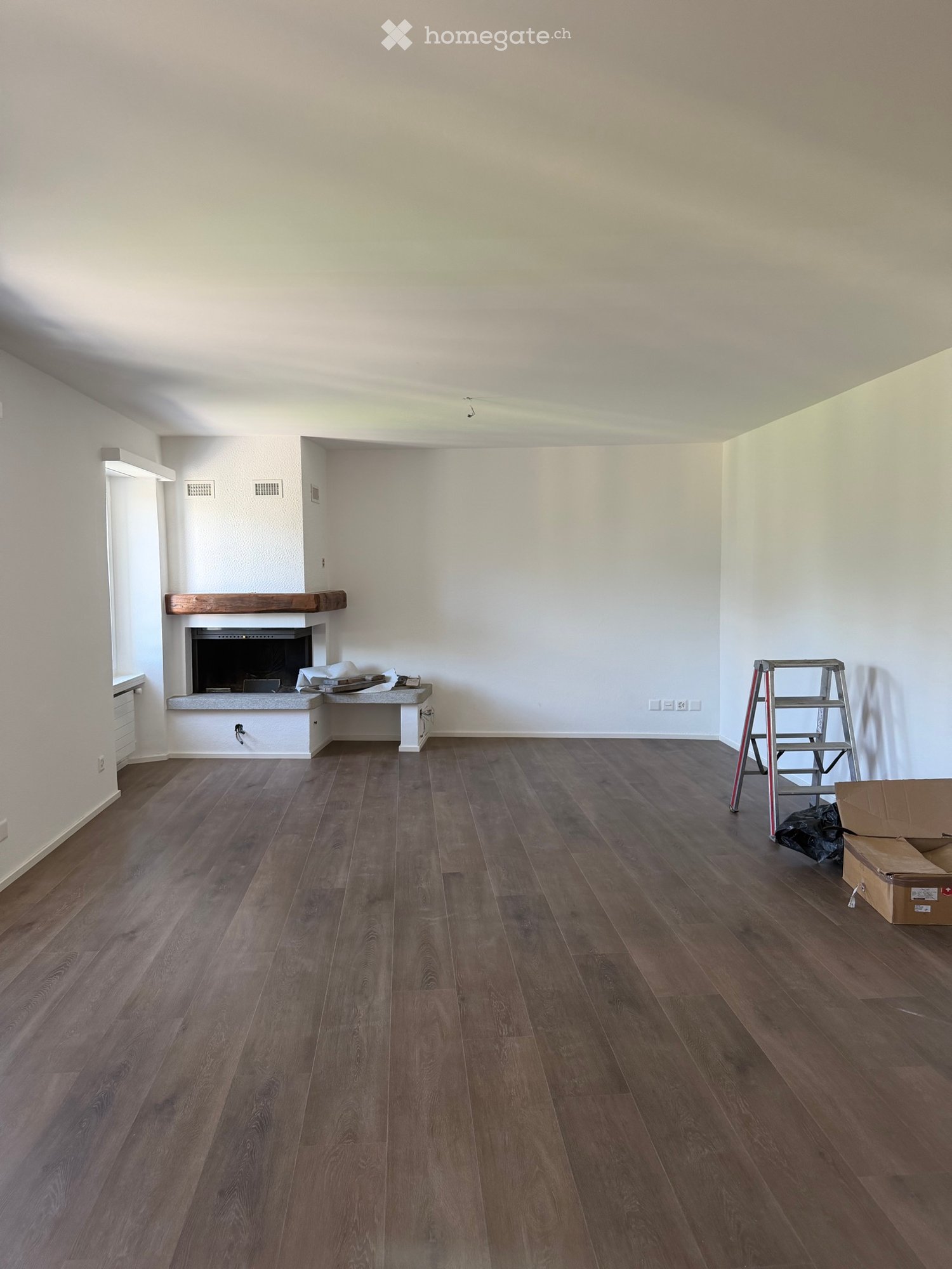 5 rooms apartment