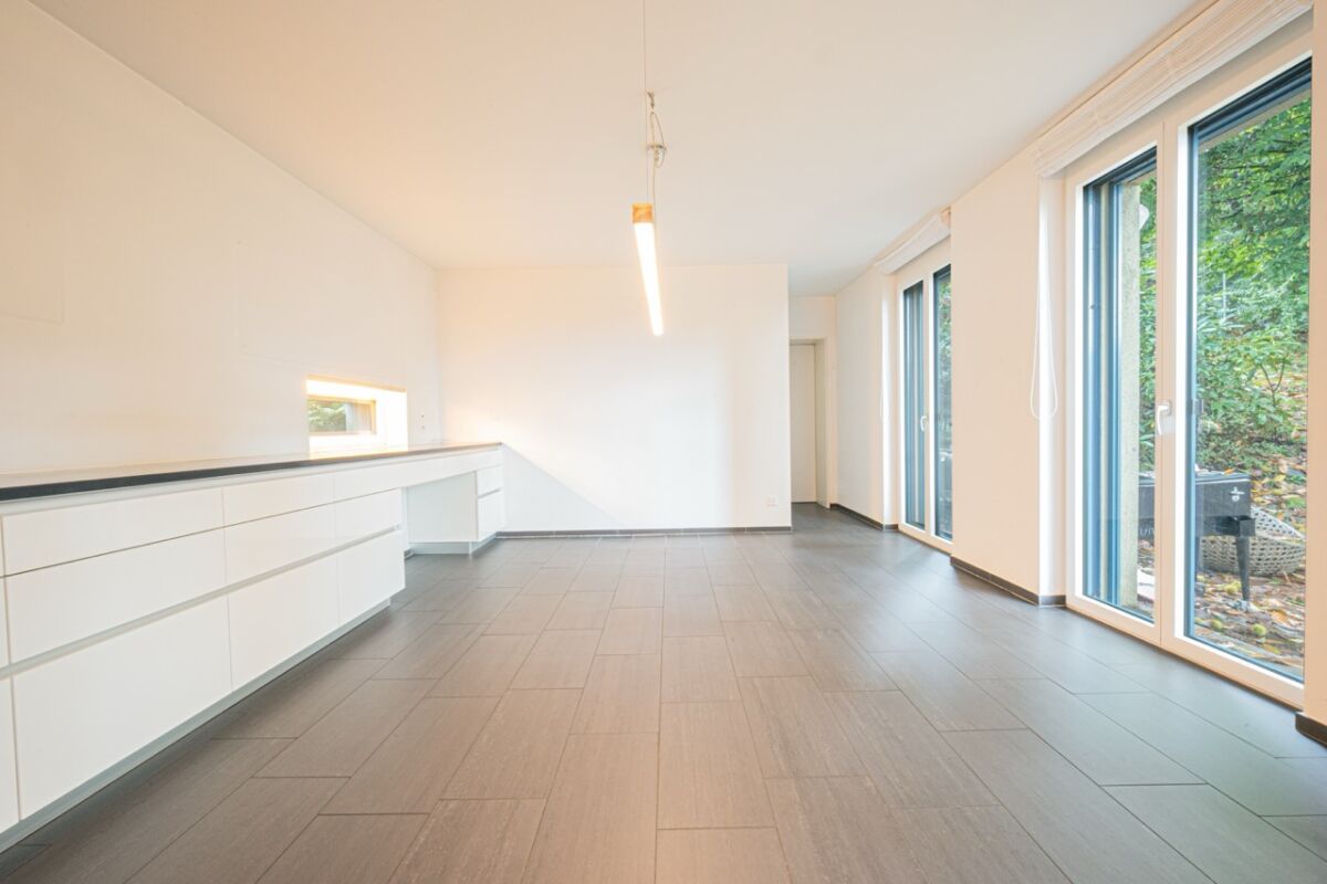 6 rooms single house