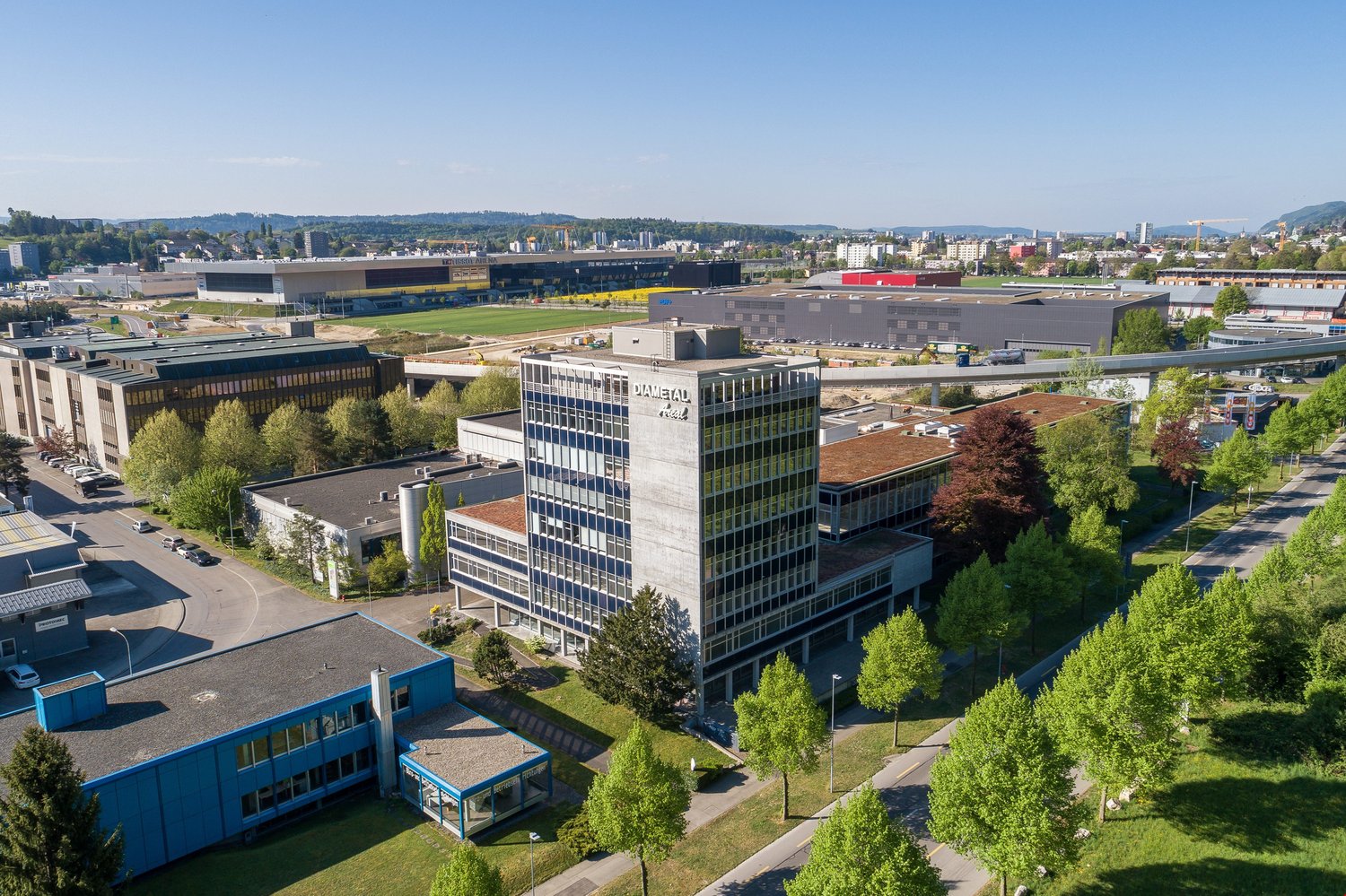349m² office