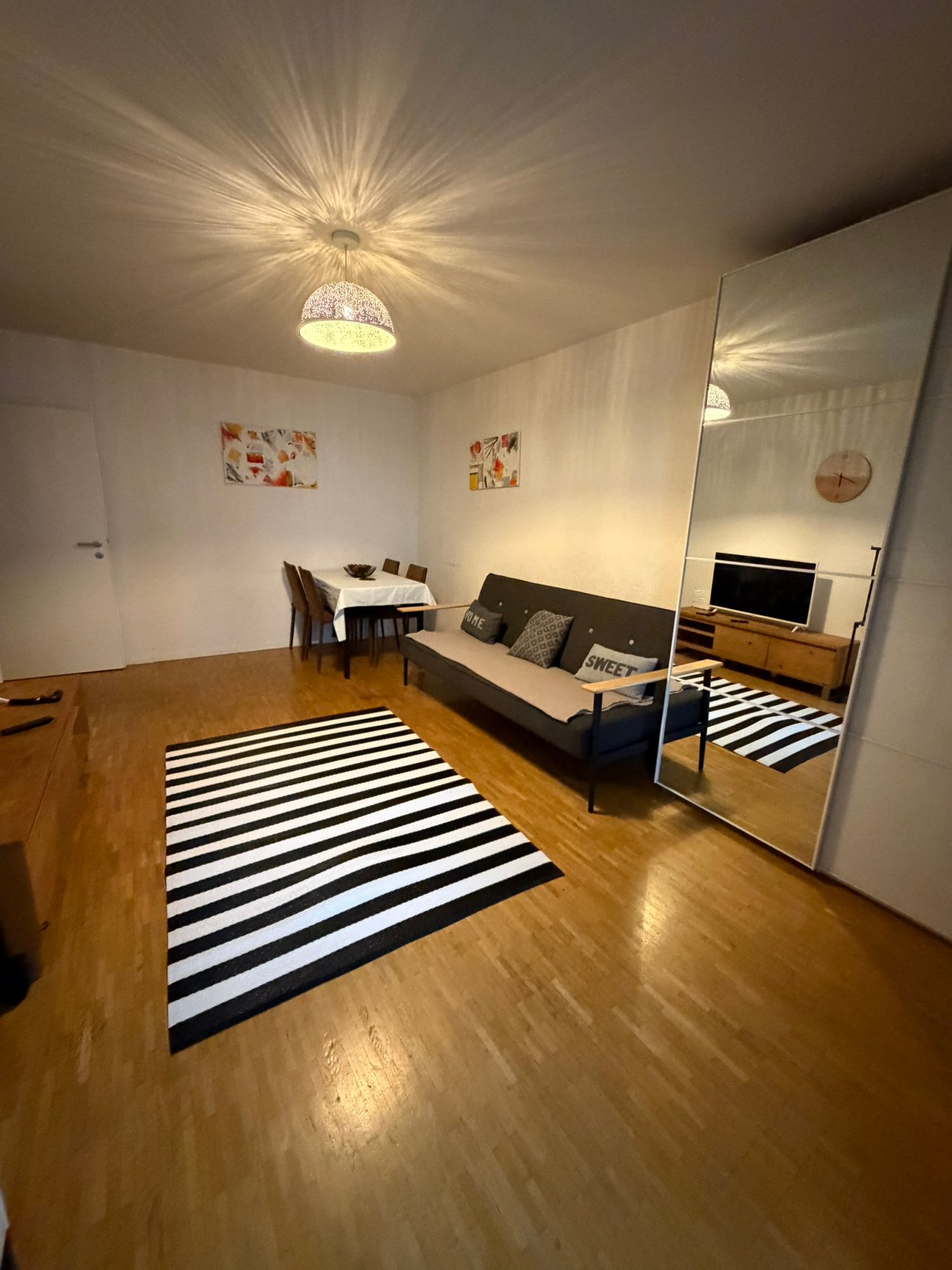 2 ½ Zimmer möblierte Wohnung