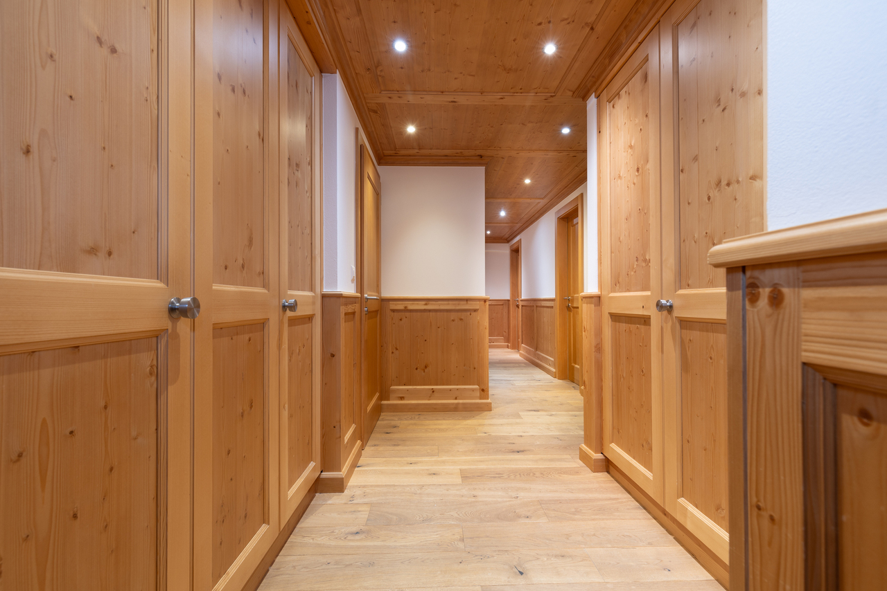 6-Zimmer-Wohnung
