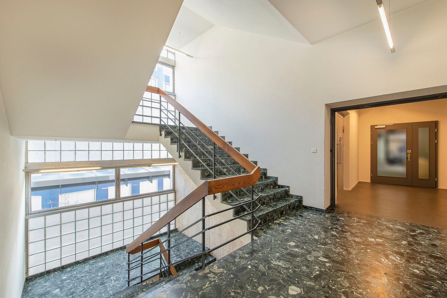 495m² ufficio