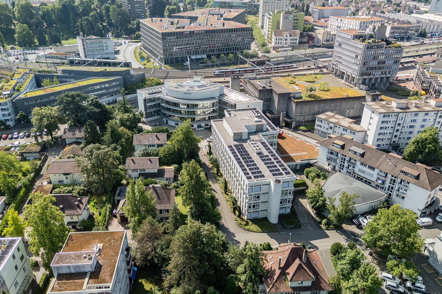 104m² office