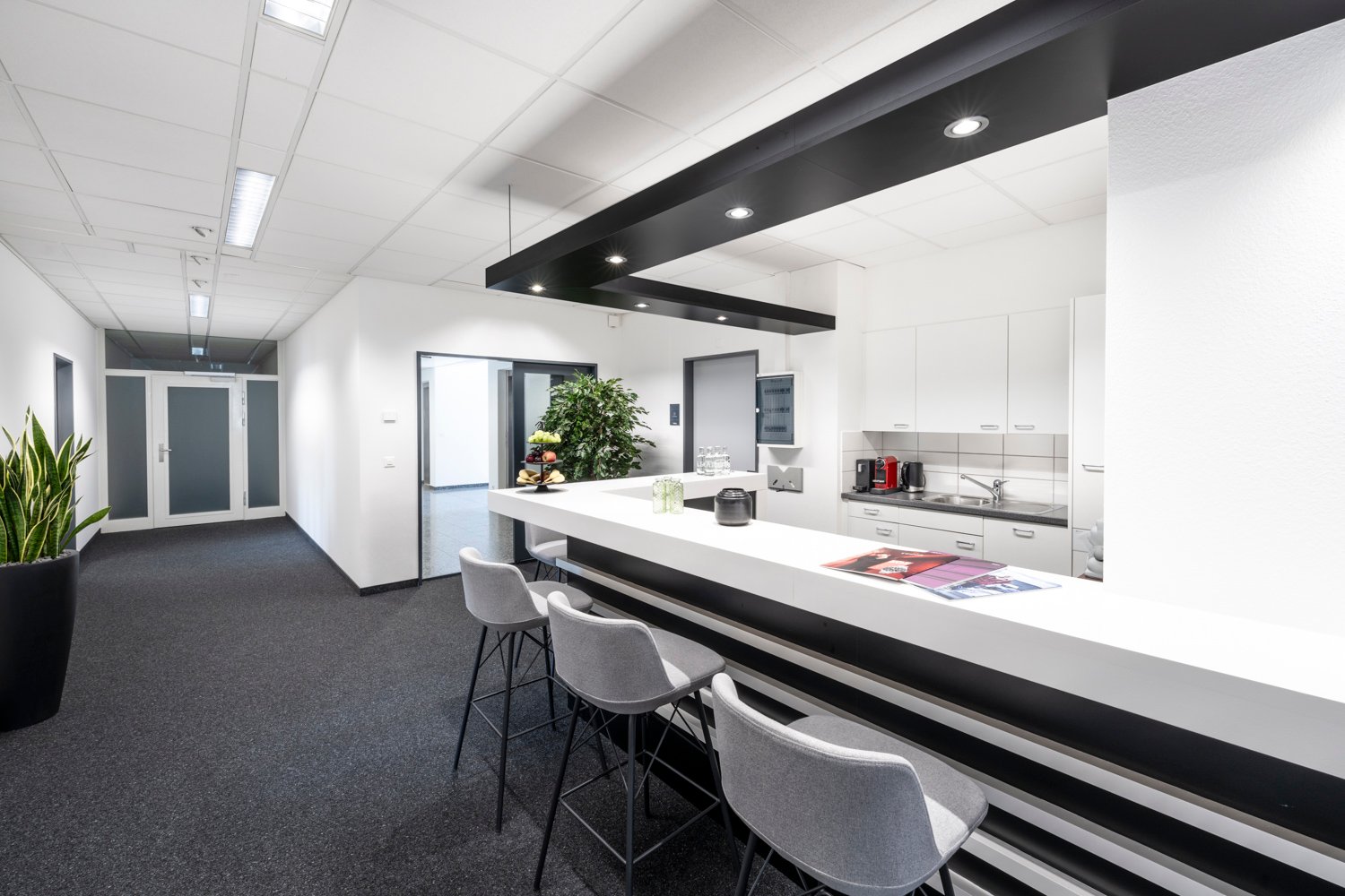 53m² office