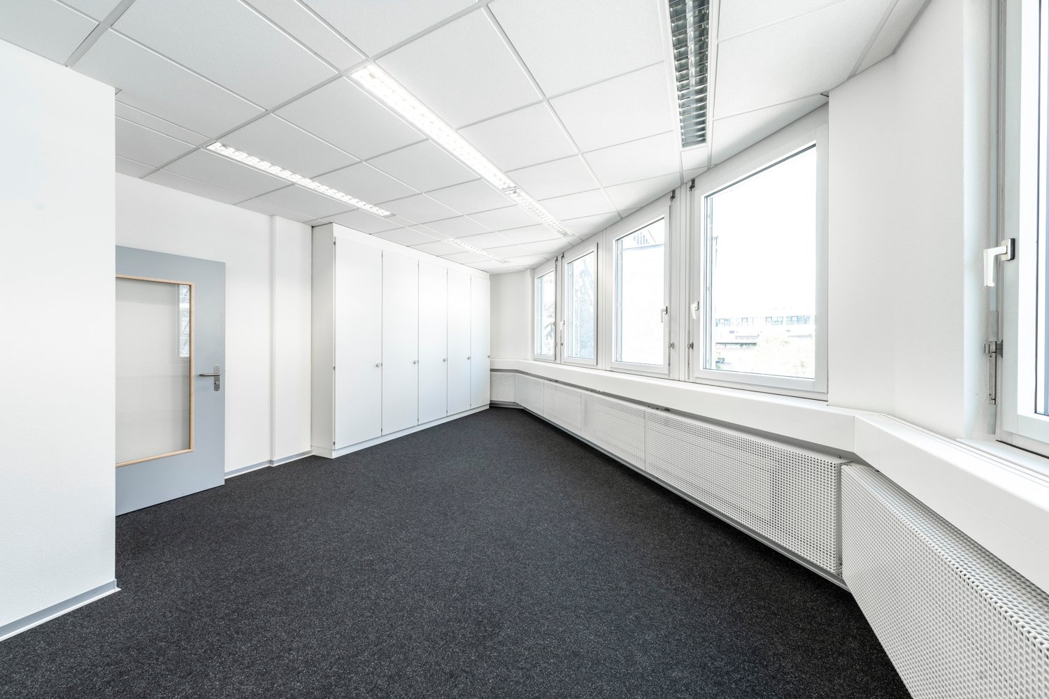 53m² office
