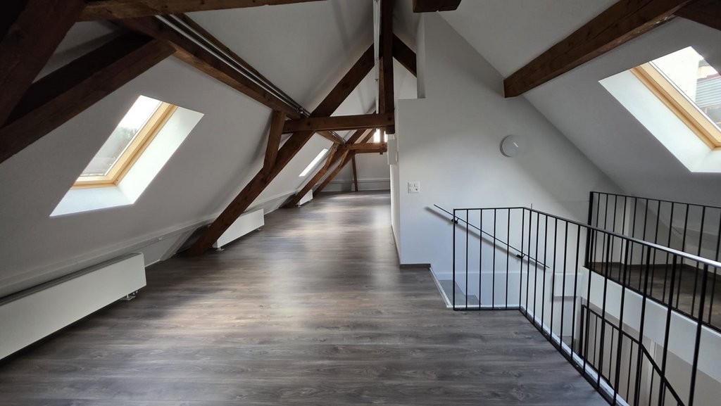 141m² commercial