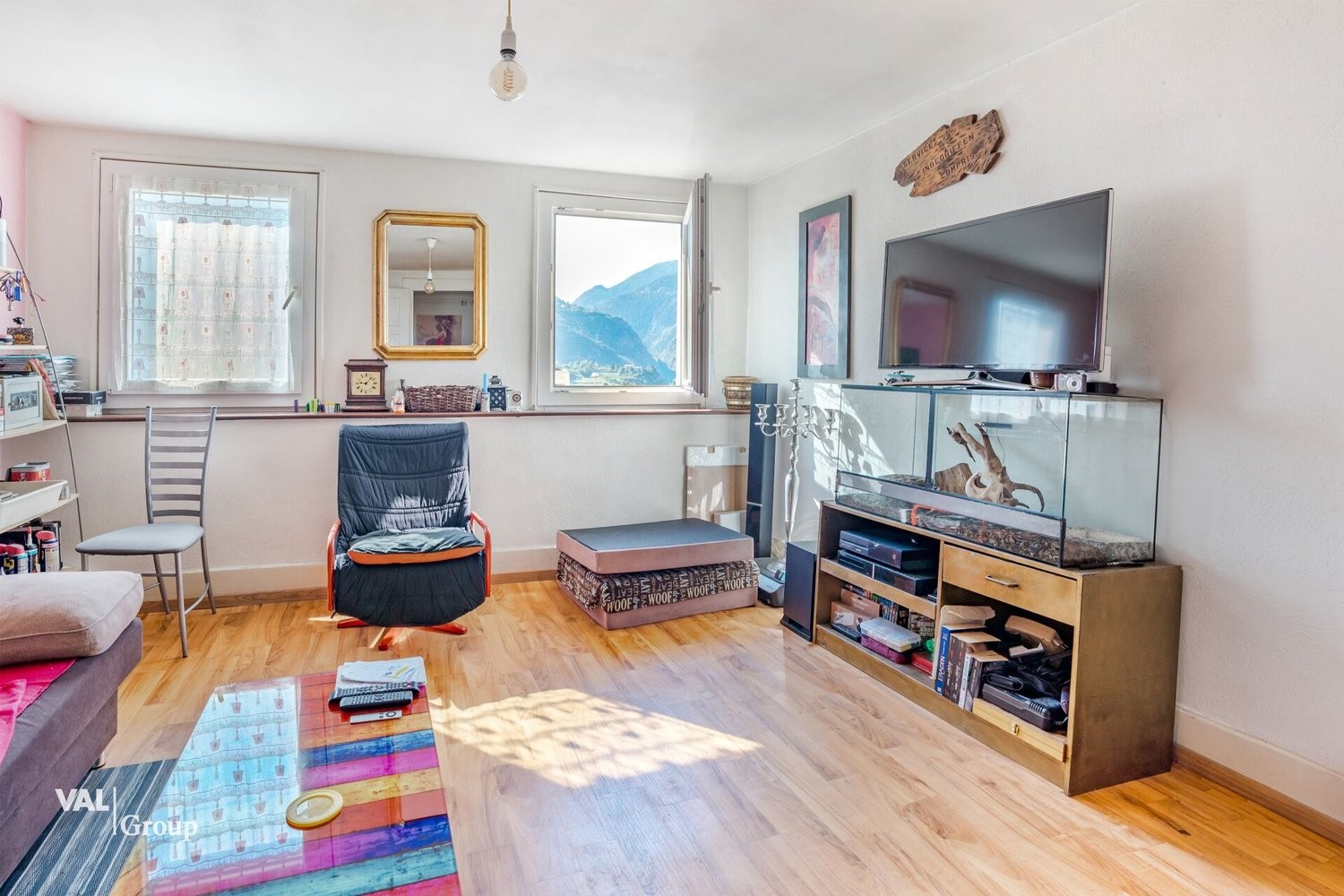 8 rooms apartment