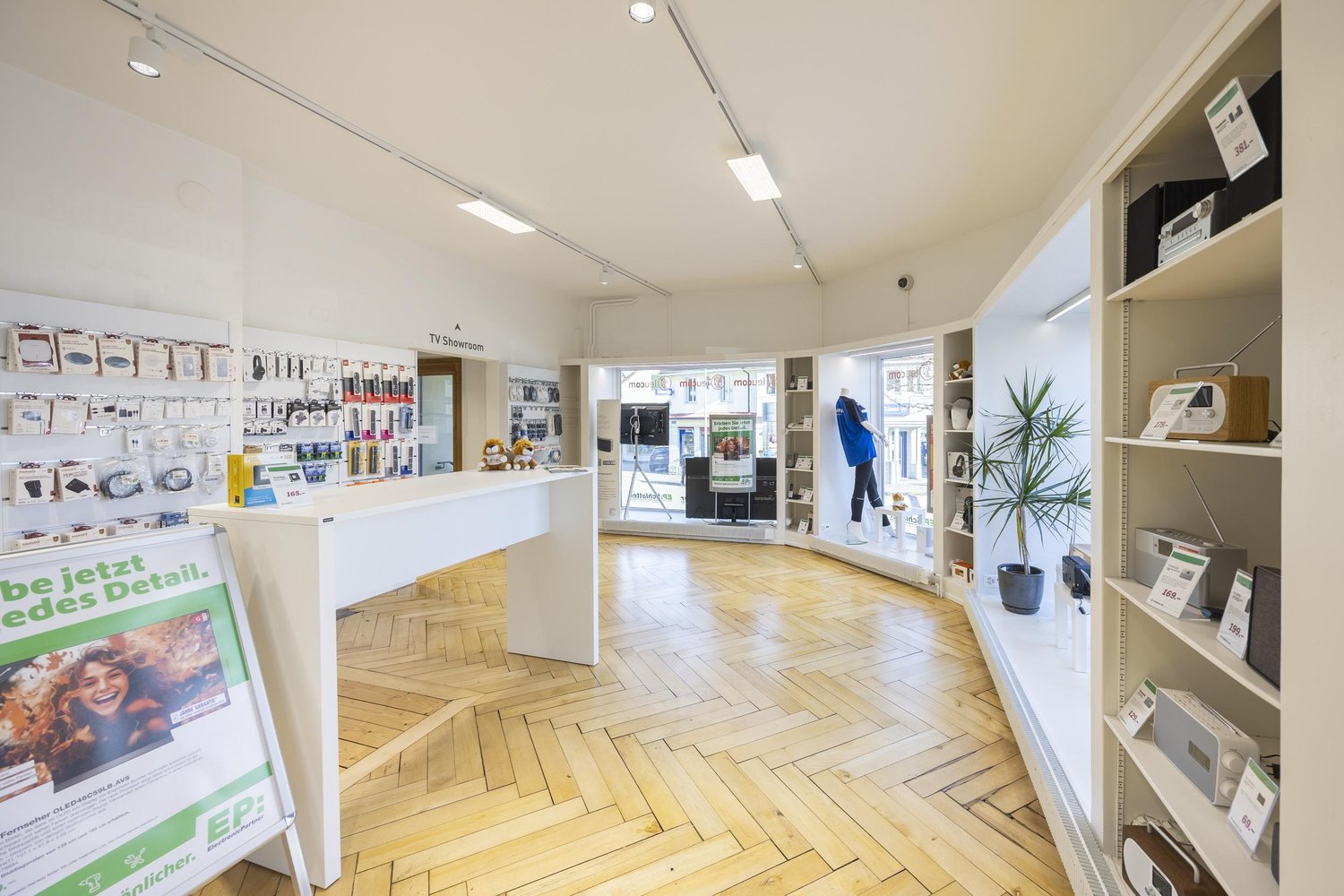 83m² commerciale