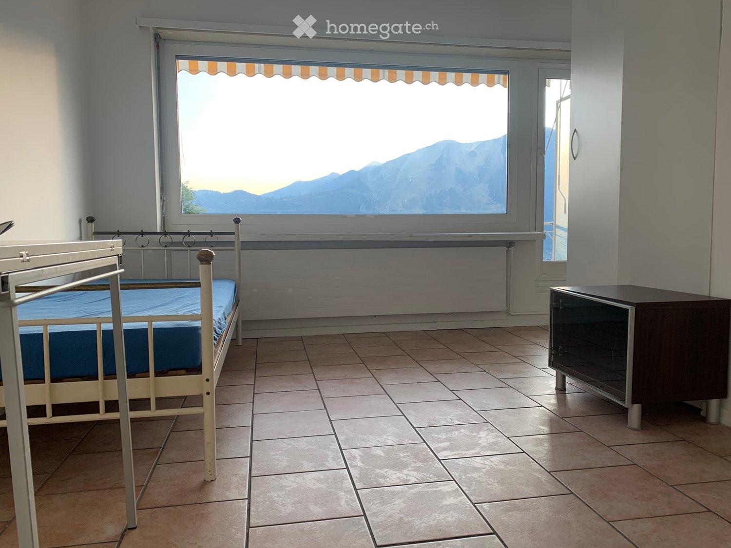 Affitto monolocale in posizione tranquilla. Solo seri interessati e no perditempo.