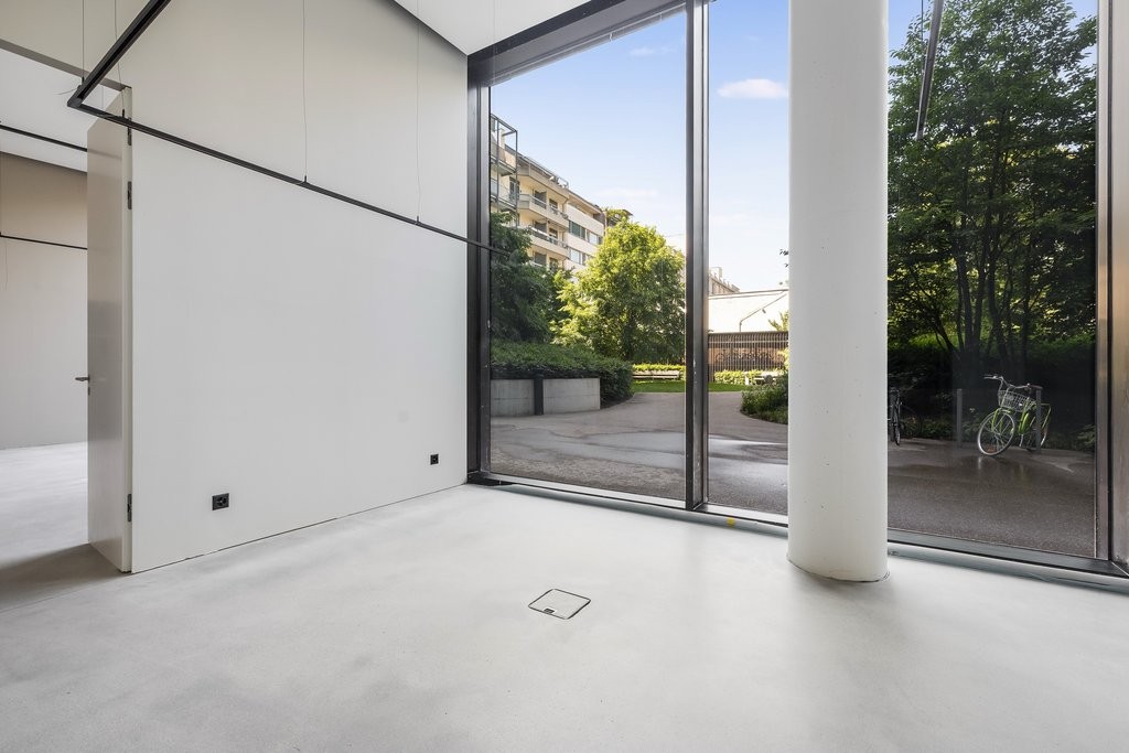 264m² commercial