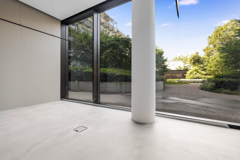 264m² commercial