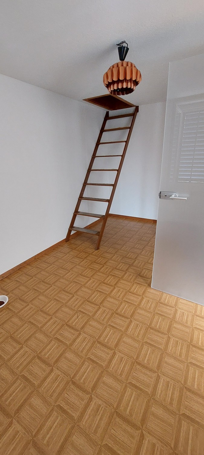 5 rooms apartment