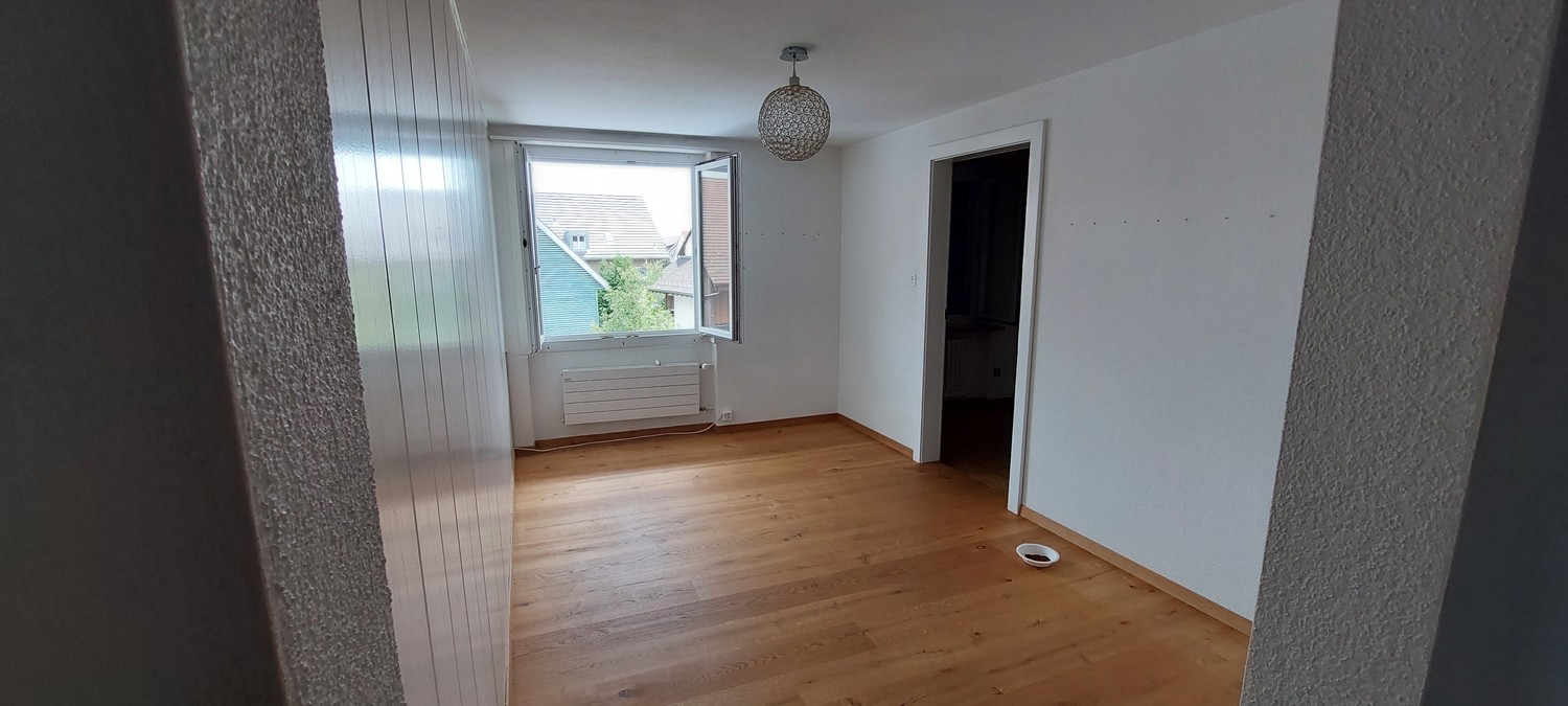 5 rooms apartment