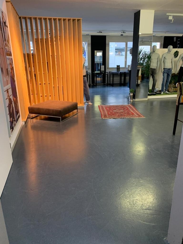 318m² commerciale