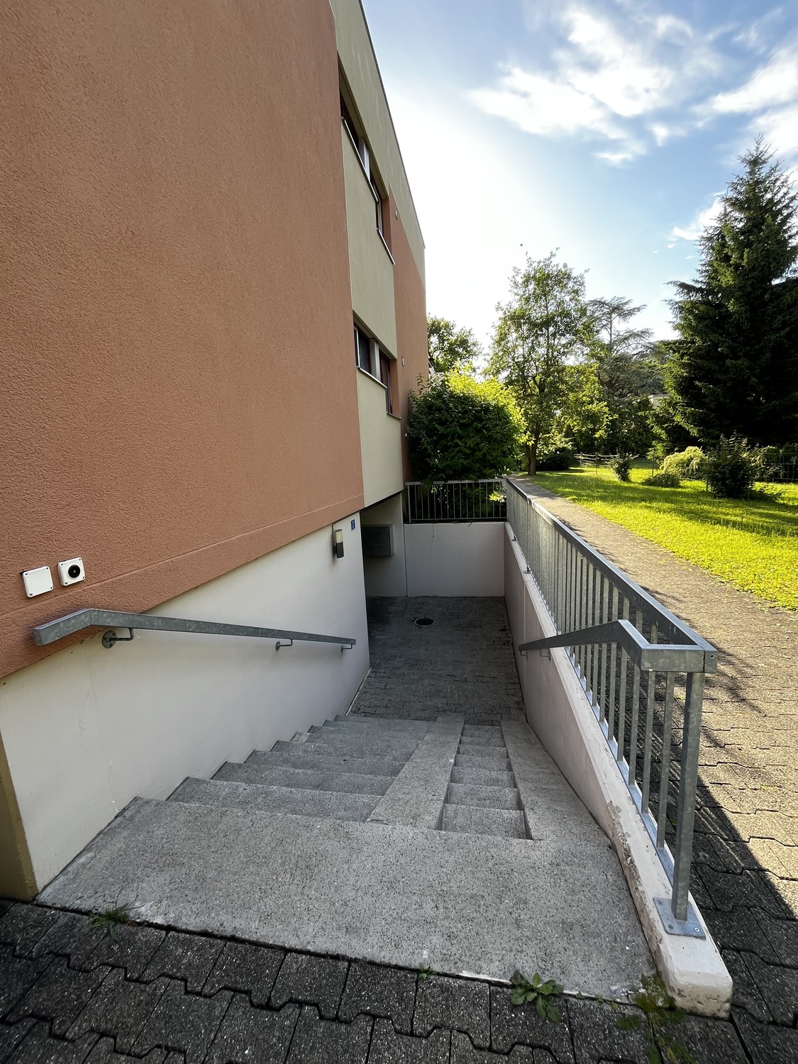 12m² office