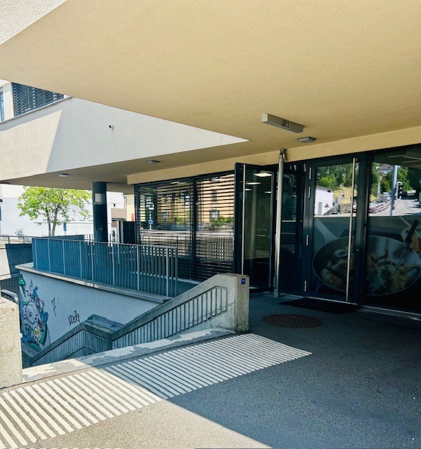 106m² office