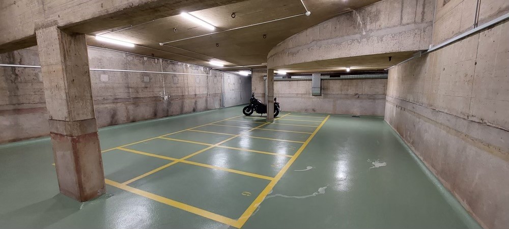 Überdachter Veloparkplatz