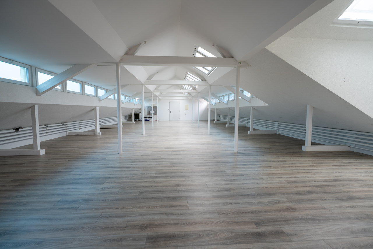 220m² commercial