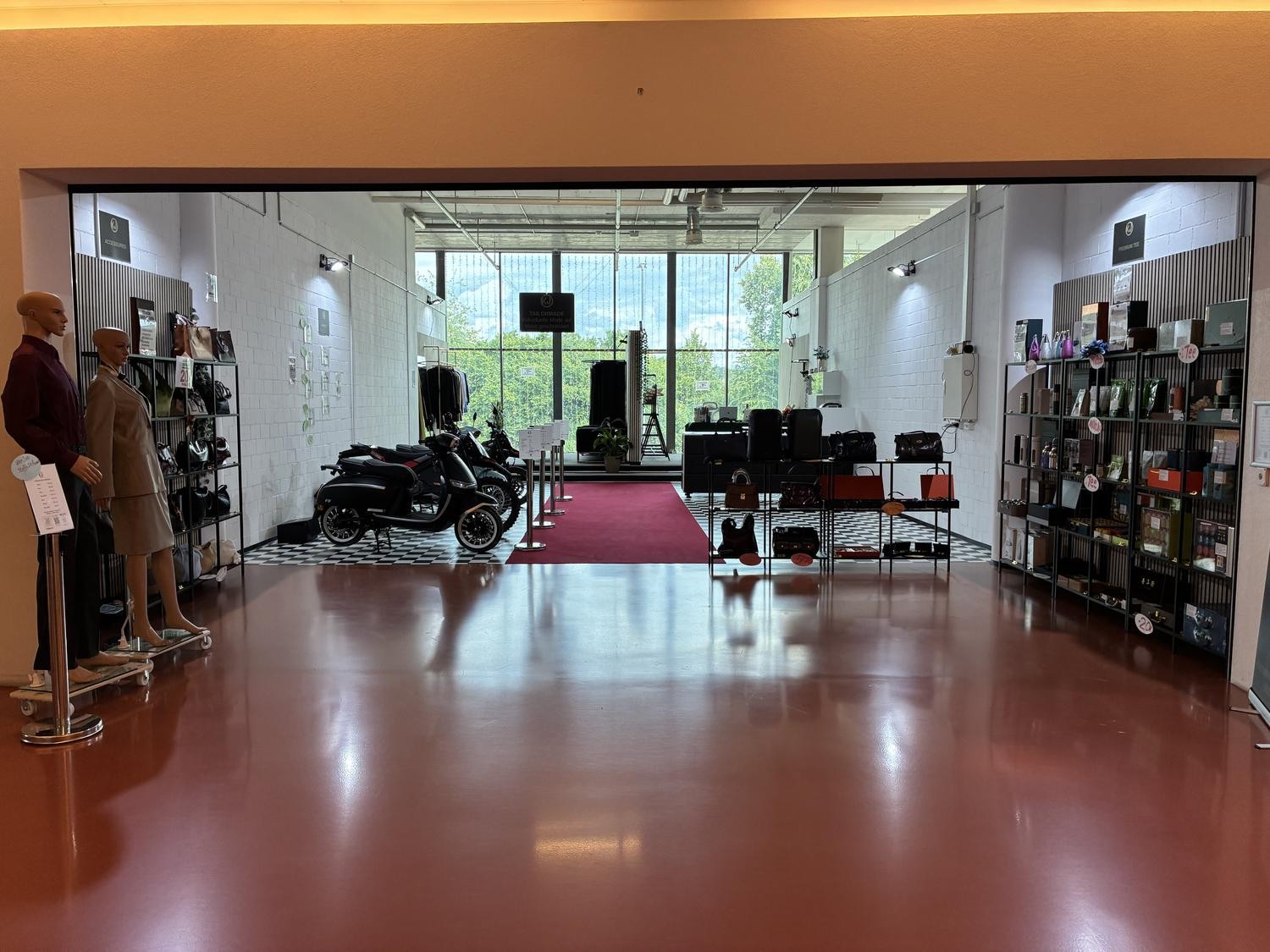 125-125m² commercial