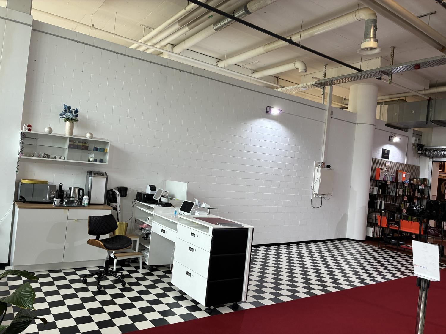 125-125m² commercial