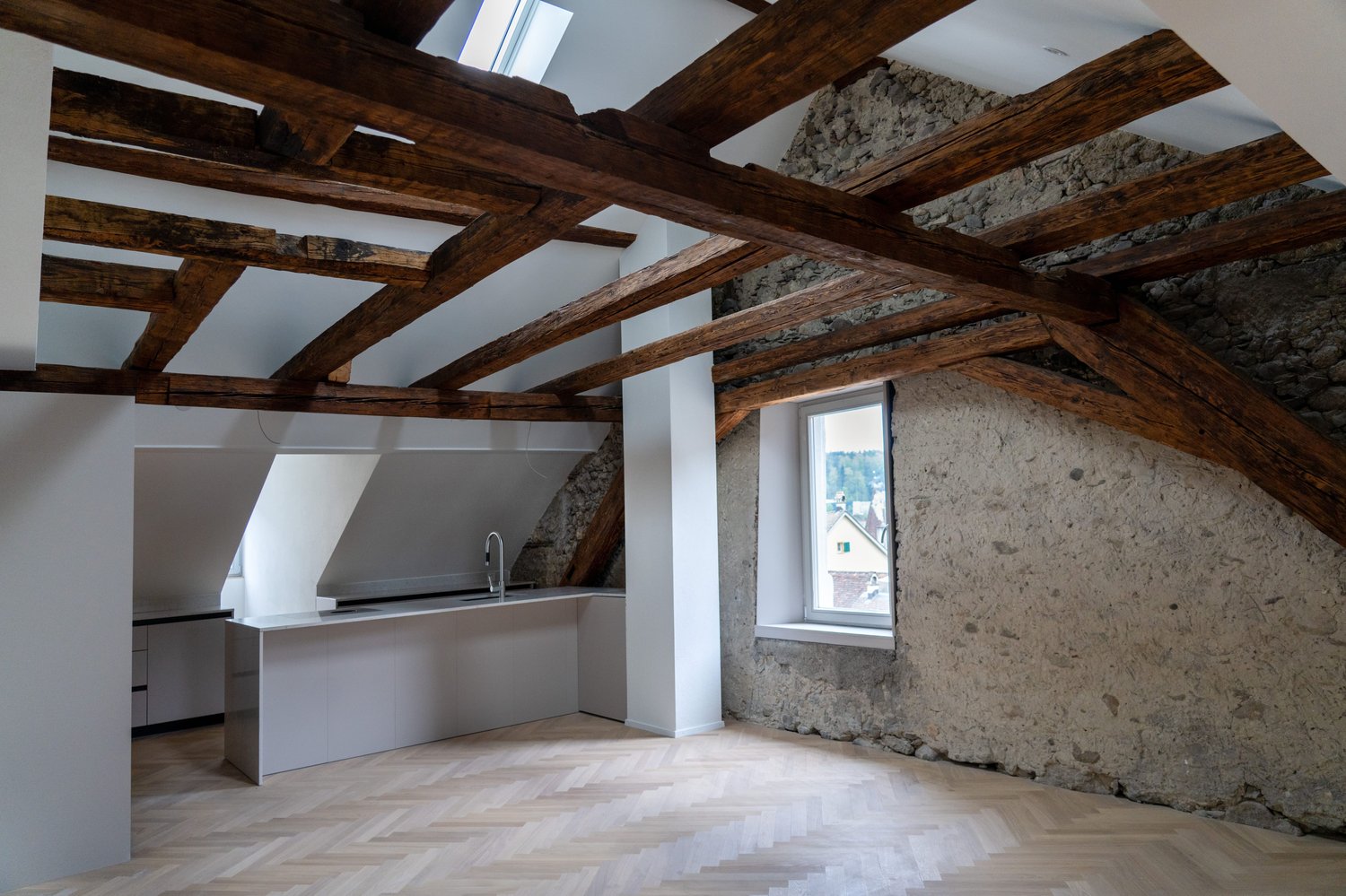 4 ½ room attic flat
