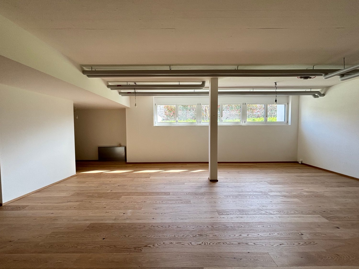 67m² office