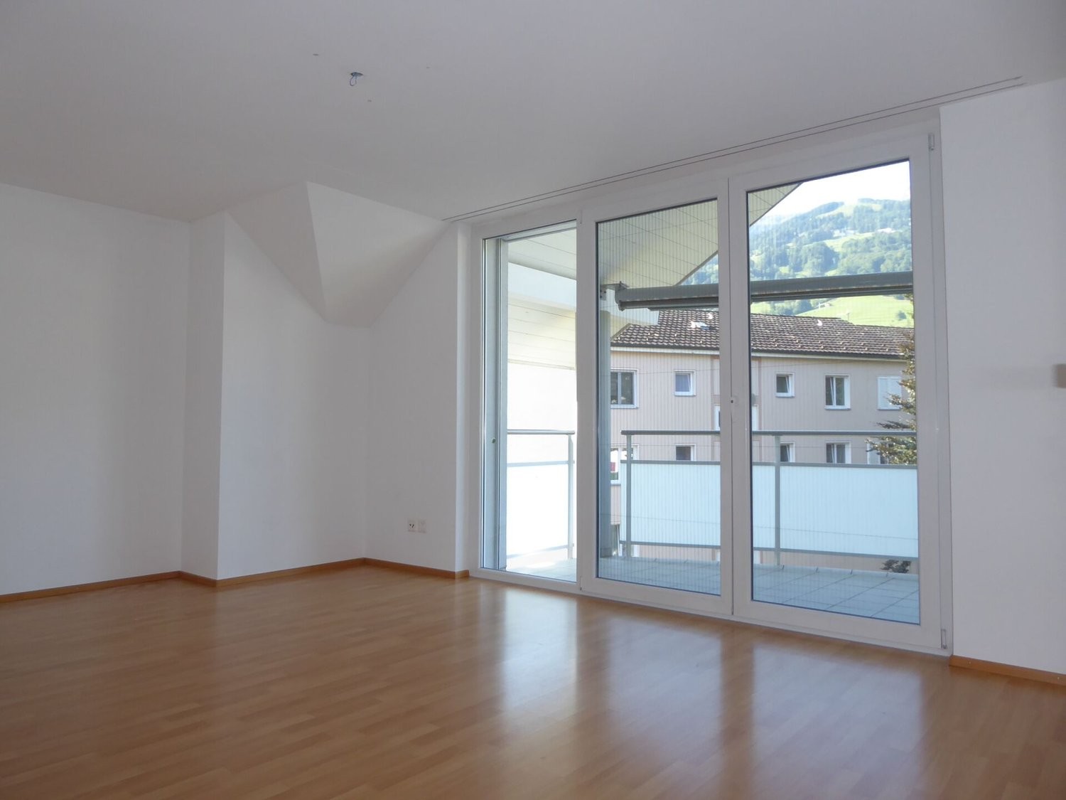 6 rooms apartment