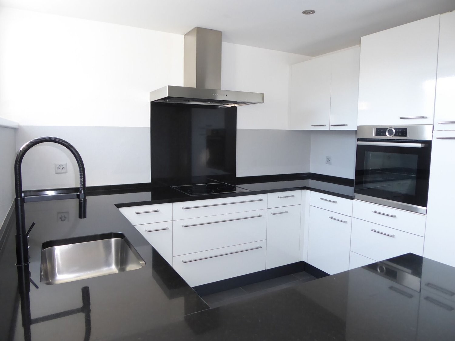6 rooms apartment