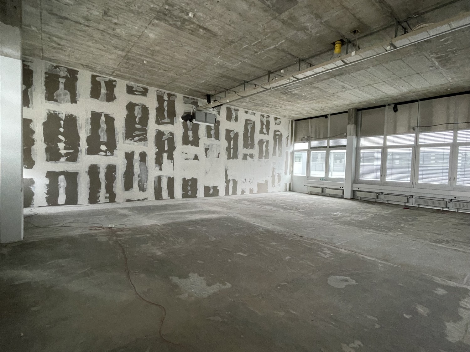 300-357m² ufficio