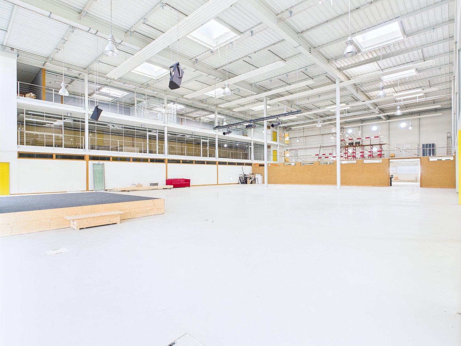 500m² industrial object