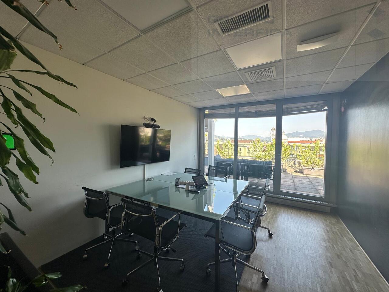 313m² ufficio