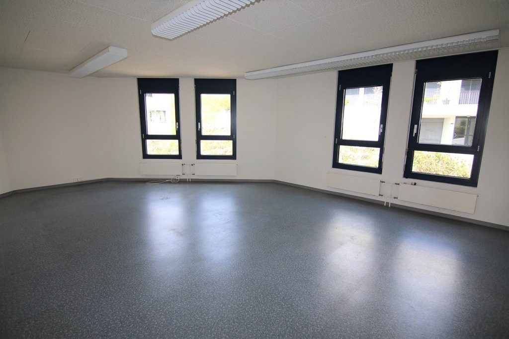 227m² office