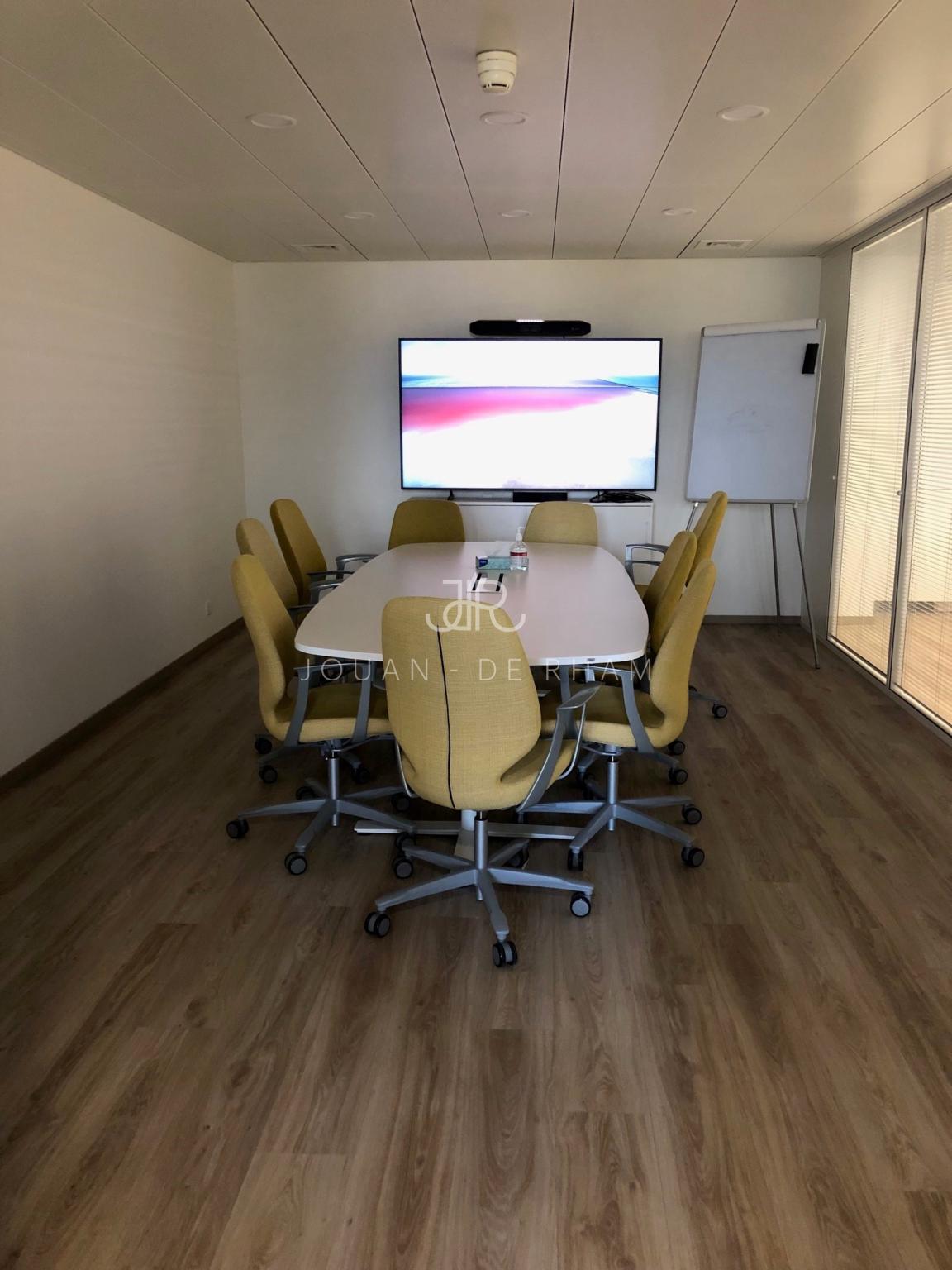 526m² Büro