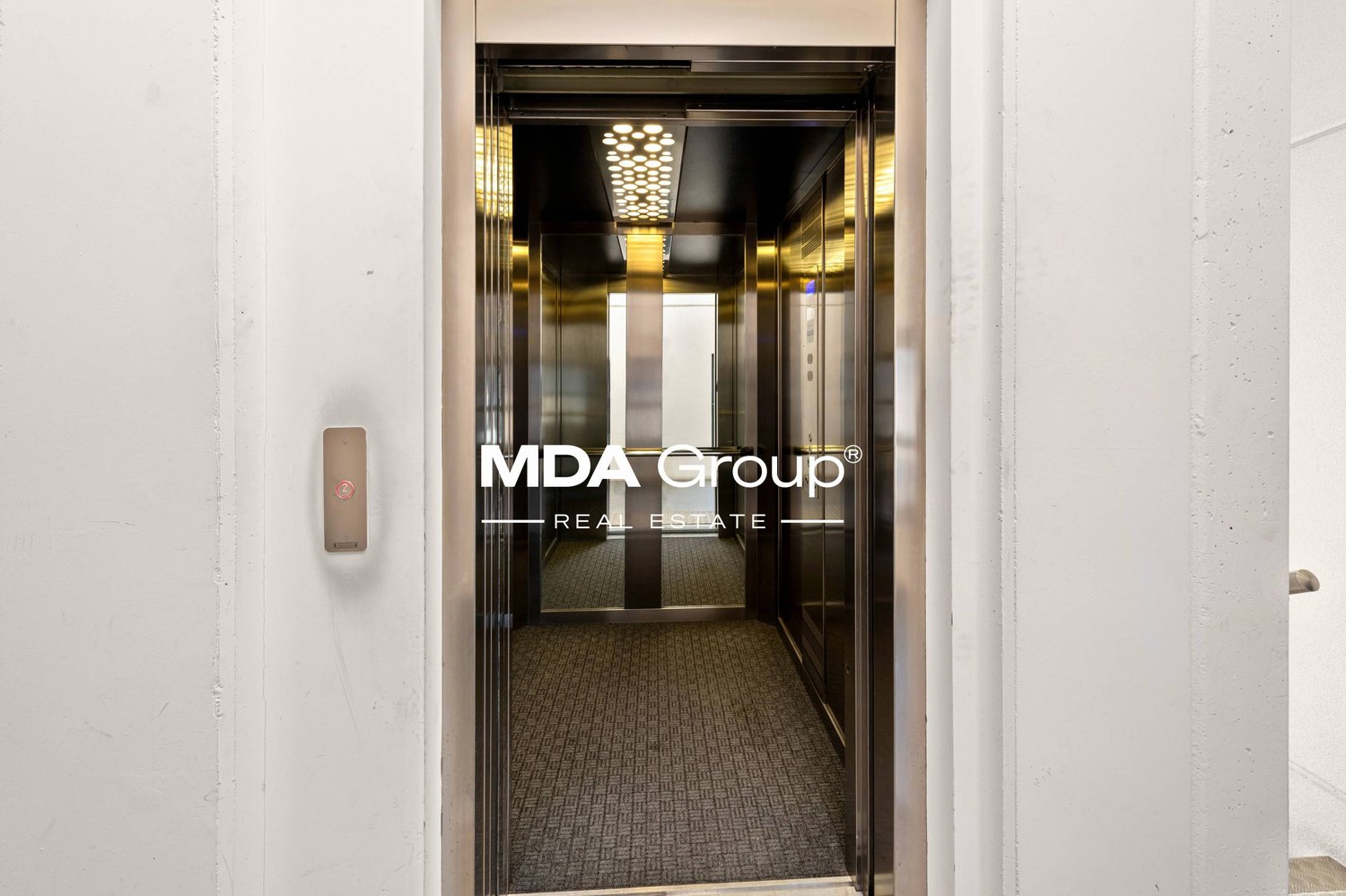 1450m² office