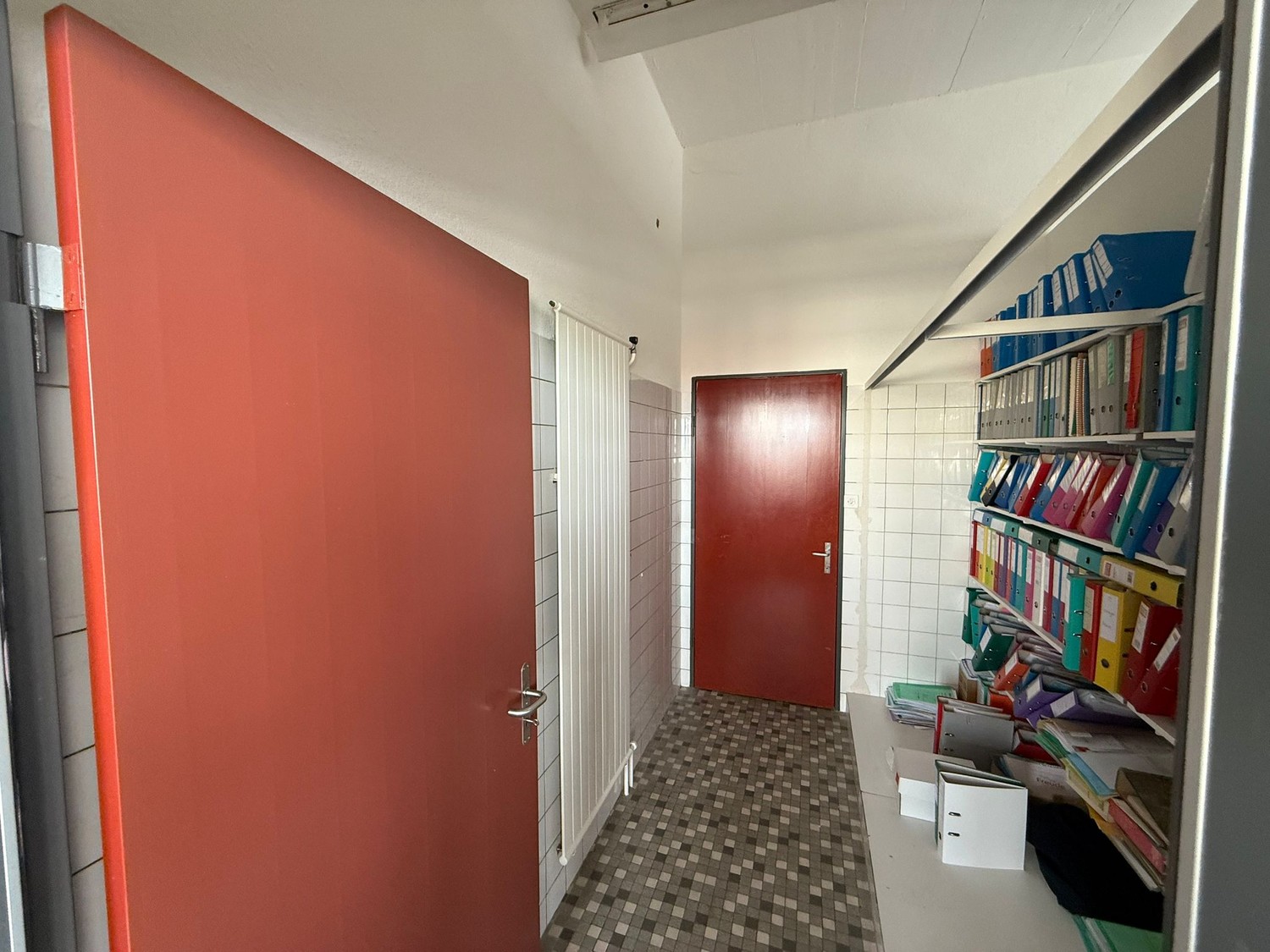 150m² commercial