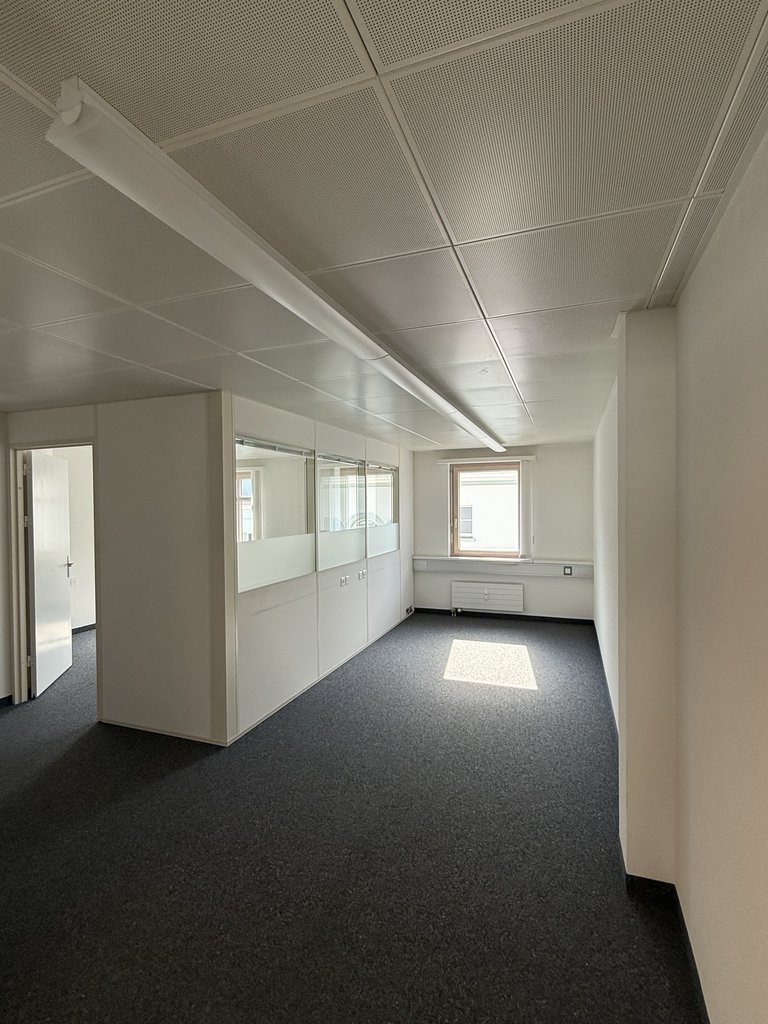 118m² office