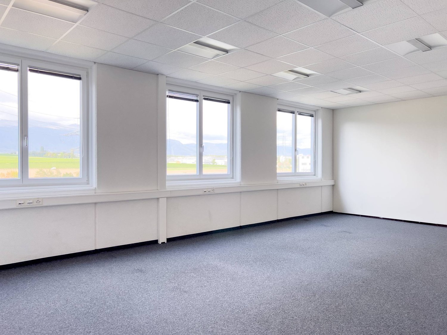 ufficio di 381m²