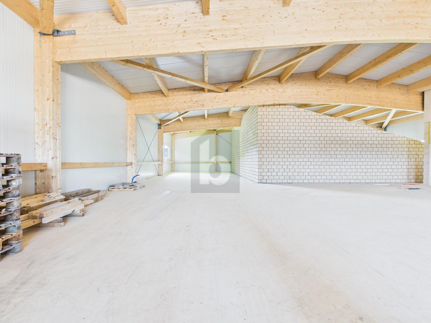 345m² atelier