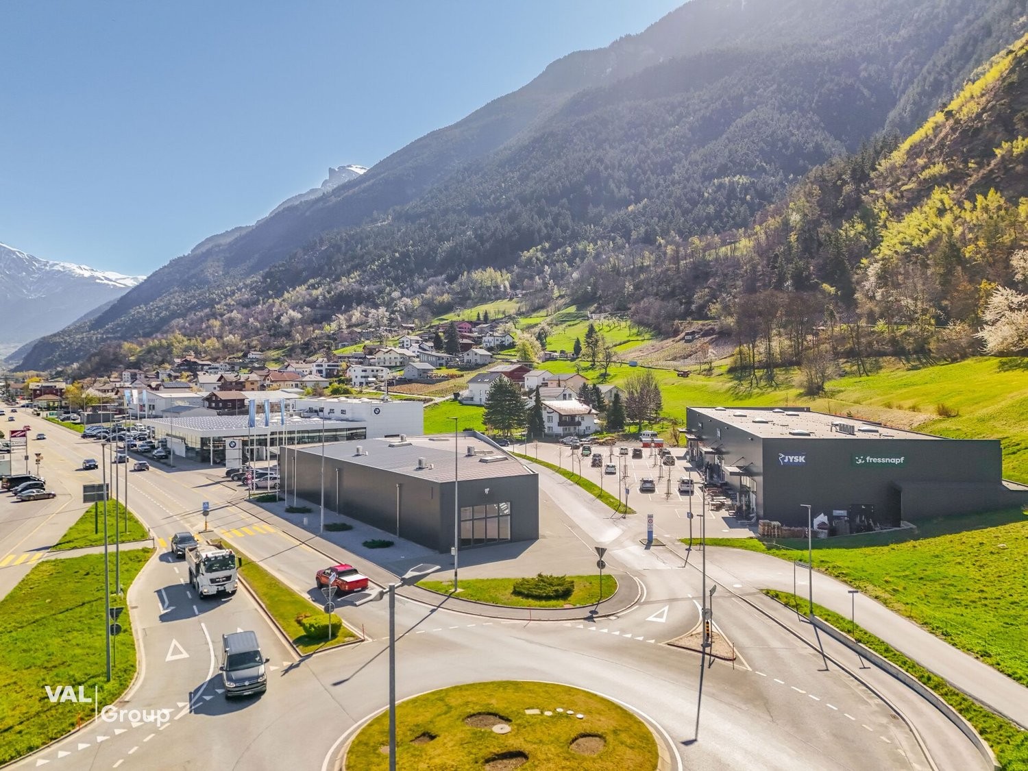 950m² commerciale