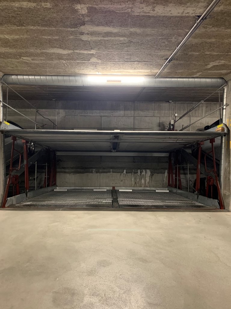Posto auto in autorimessa