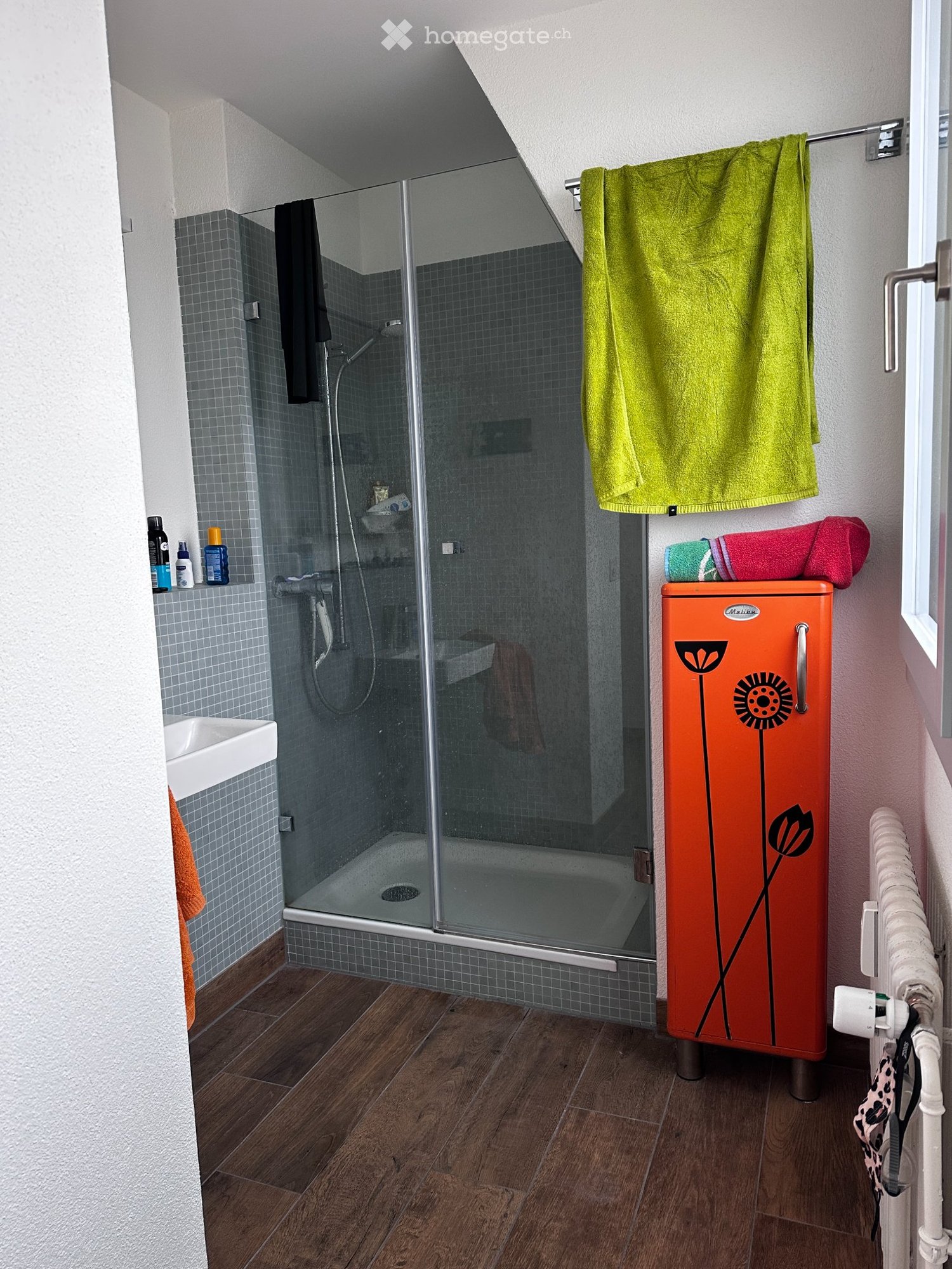 1 room single room