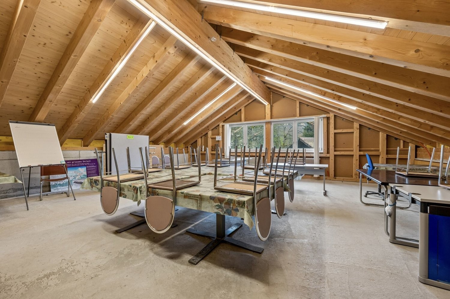 1006m² commercial