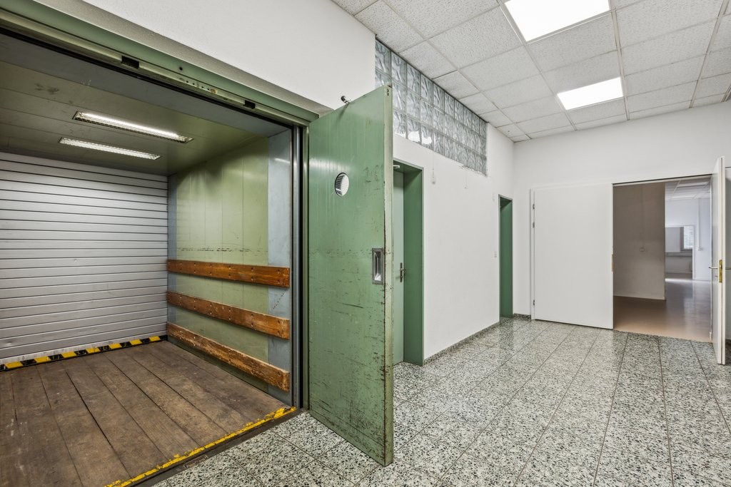 20m² office