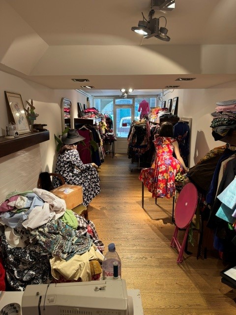 68m² shop